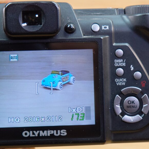 Olympus SP-500UZ 6 MP Digital Camera, 10x Optical Zoom - Picture 5 of 9